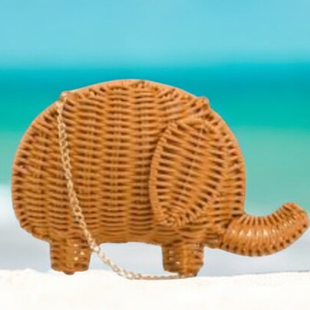 Tommy Bahama Wicker Elephant Crossbody Bag Gold Chain